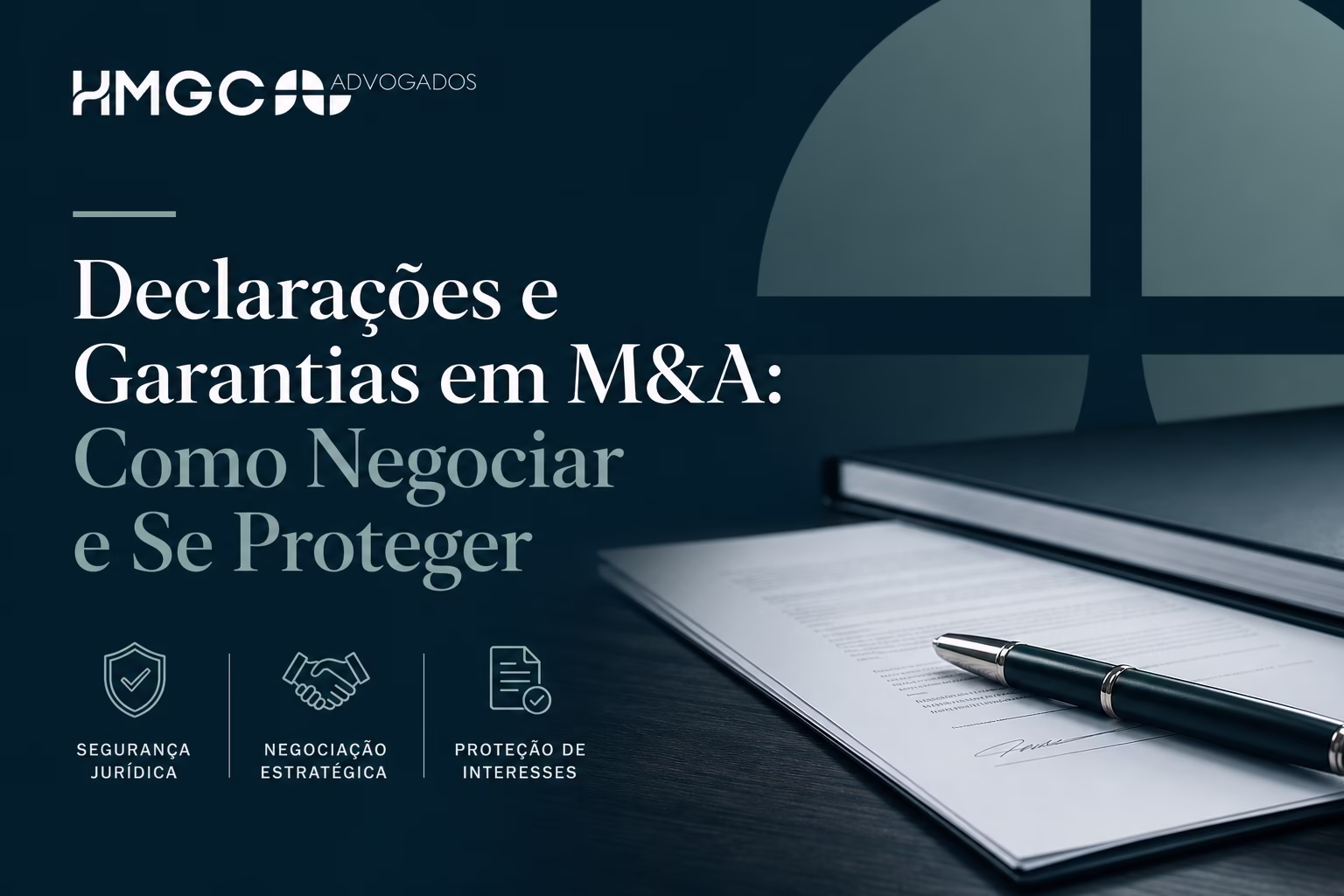 Mesa de negociação de contrato M&A com documentos sobre declarações e garantias (reps & warranties)